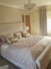 Belmont Chesterfield Winged Bed