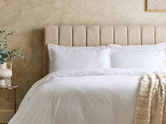 Francis Fluted Bed